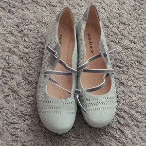 Sundance slip on comfy cozy shoes size 37 nib